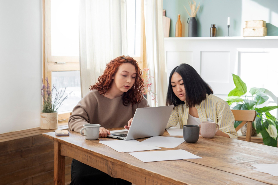 people-having-a-debate